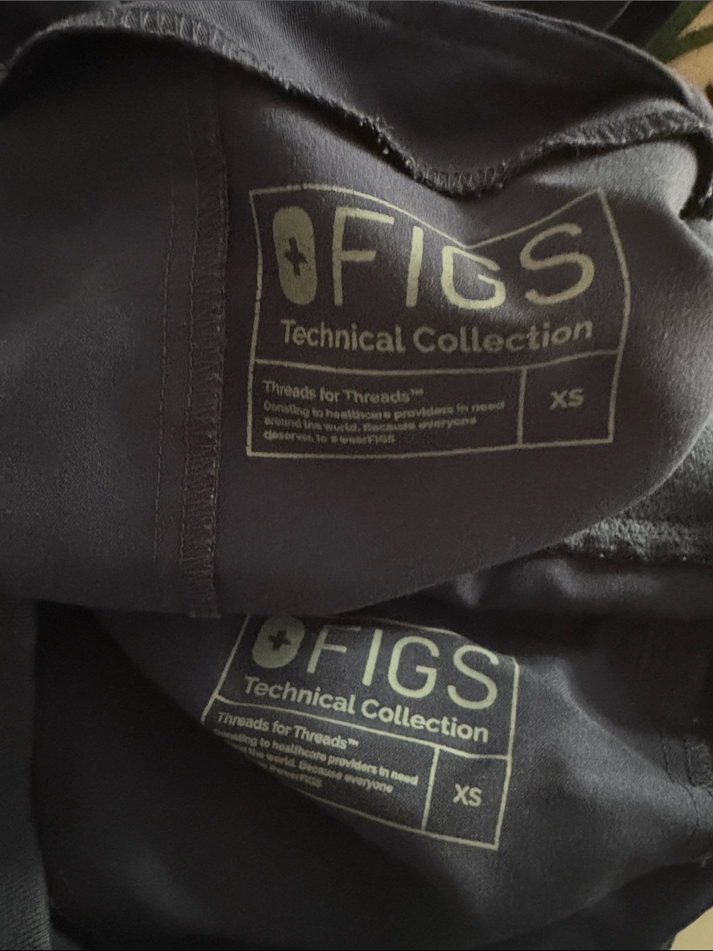 FIGS Women’s Medical Scrubs Navy Blue - Picture 7 of 7